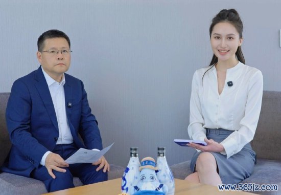 炒股加杆杆的平台 秦朔点赞社保基金
